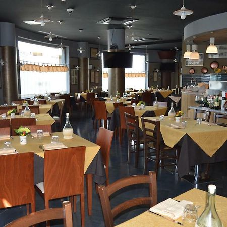Vescovo Rosso Hotel Cosenza Extérieur photo