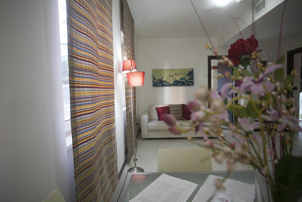 Vescovo Rosso Hotel Cosenza Chambre photo
